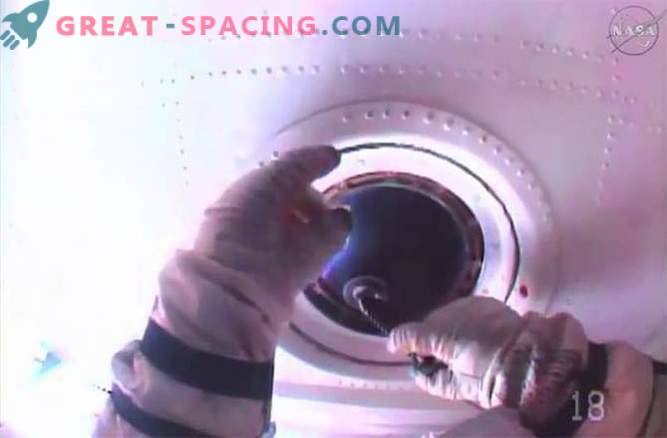 Ventanas de la estación de lavado de astronautas