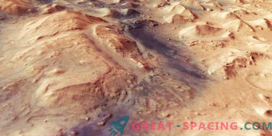 El agua, el viento y el hielo participaron en la formación de la superficie marciana