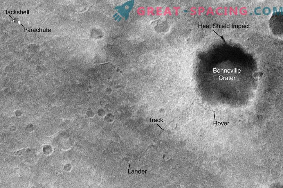 Momentos en que un satélite de la NASA espió robots marcianos