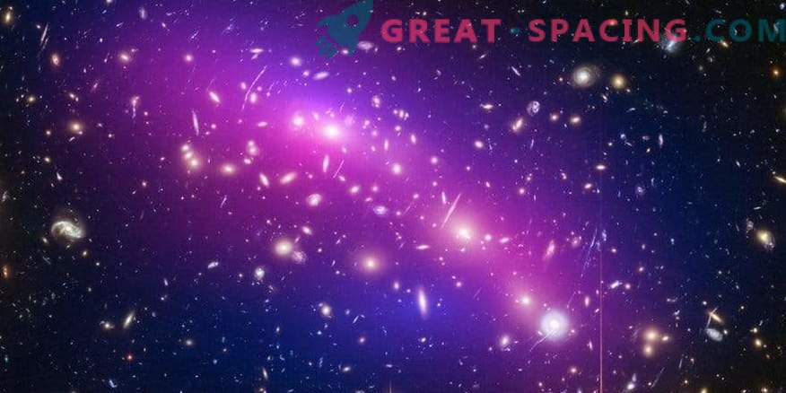 Rayos X calientes de un cúmulo masivo de galaxias