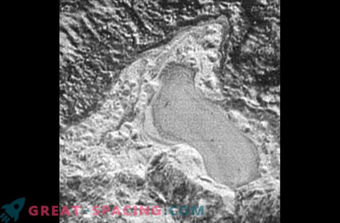 Plutón tiene lagos de nitrógeno que se congelan y derriten