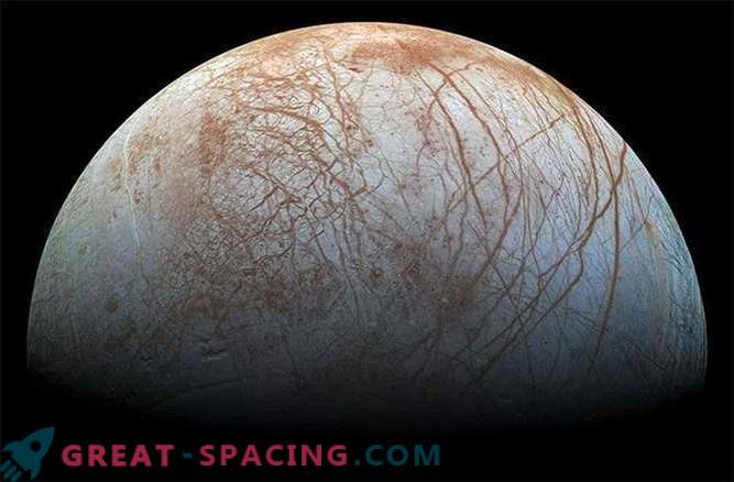 Fuego y hielo: las lunas de Júpiter que tienen un océano