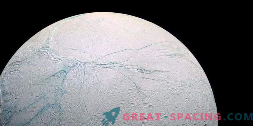 Misterio de la actividad de Encelado oceánico