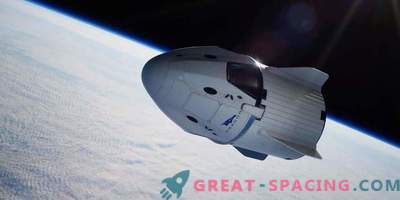 SpaceX muestra el acceso de la tripulación a Crew Dragon
