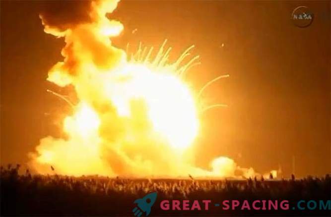 El cohete Antares explotó inmediatamente después del lanzamiento