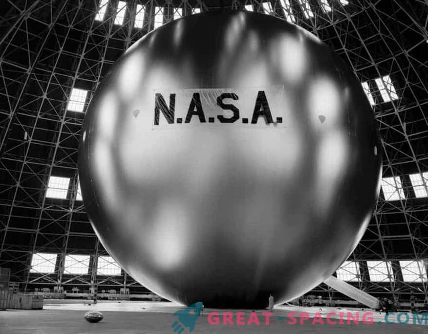El primer satélite de comunicaciones fue un globo gigante