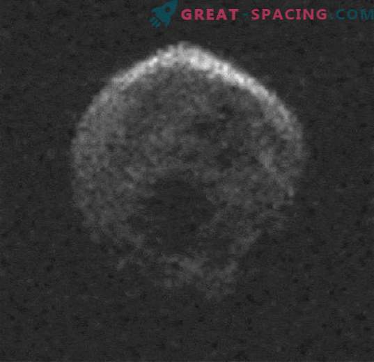 Un cráneo cósmico misterioso está volando a la Tierra. ¿Es un asteroide peligroso para nuestro planeta?