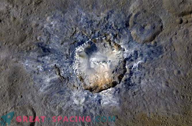El cráter poligonal muestra las grietas de Ceres