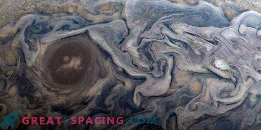Nubes de mármol de Júpiter increíbles