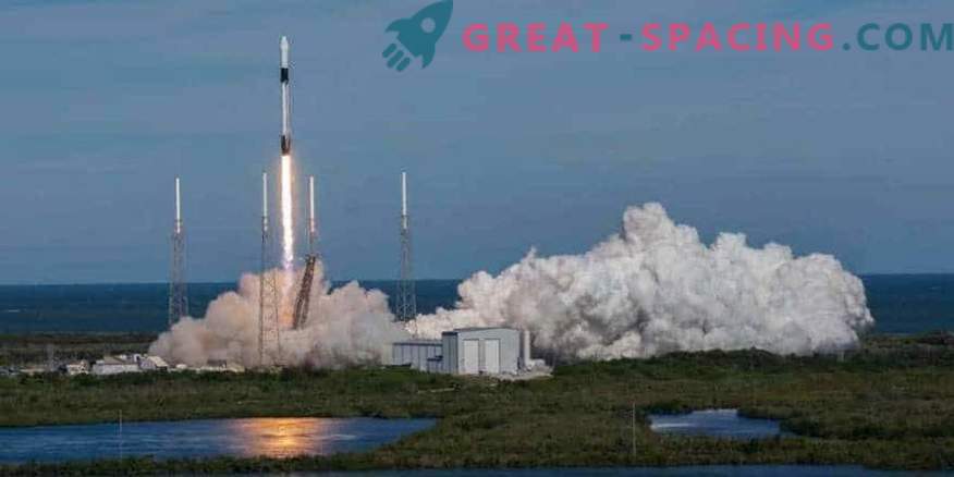 SpaceX lanzó los últimos 10 satélites para Iridium