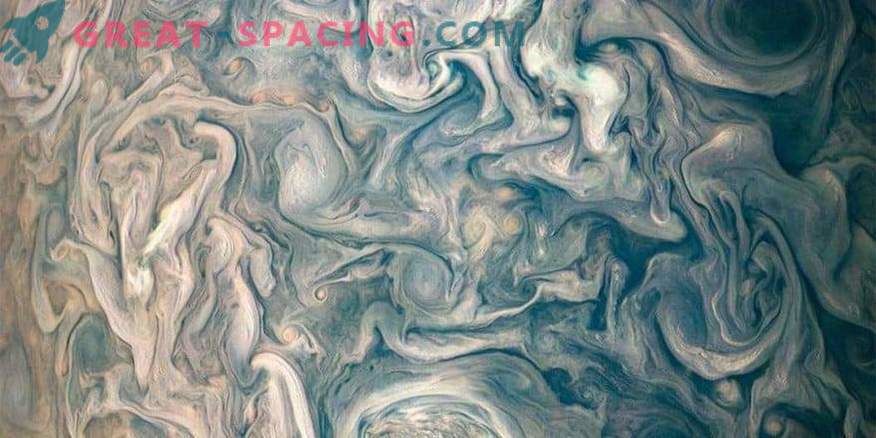 Fotos del cosmos: Nubes caóticas de Júpiter