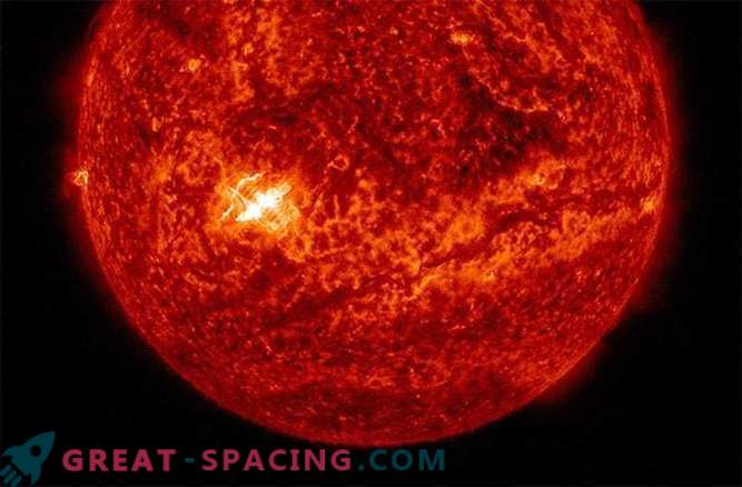 El sol dio lugar a un eclipse de radio después de un monstruoso destello de clase X