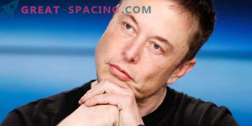 Ilon Musk reflexiona sobre moverse a Marte