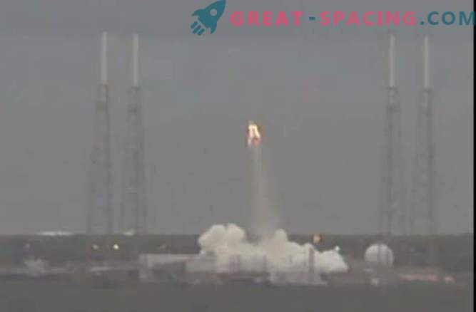 La nave espacial de pasajeros SpaceX Dragon realizó el primer vuelo de prueba