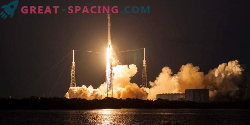 SpaceX uruchamia rakietę i statek kosmiczny