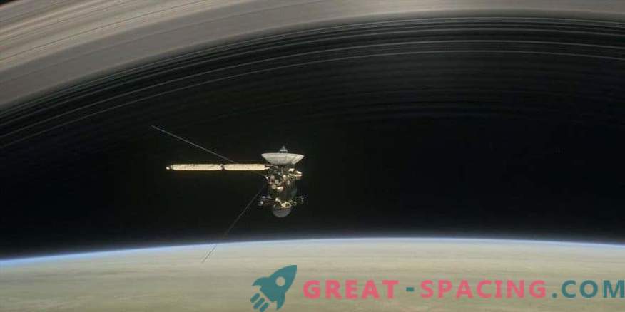 Los vuelos cercanos de Saturno revelan los secretos del planeta y sus anillos