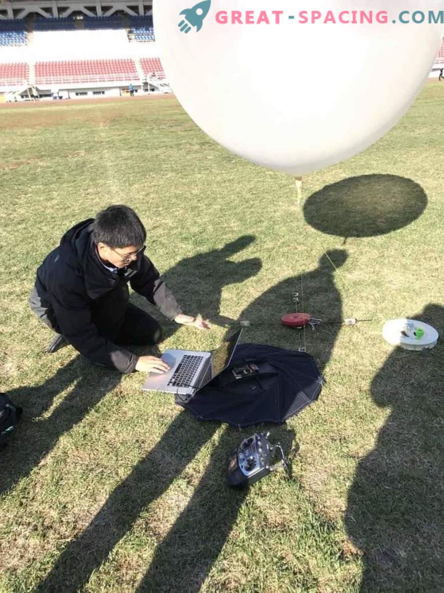 Un estudiante está desarrollando un escudo térmico giratorio para naves espaciales
